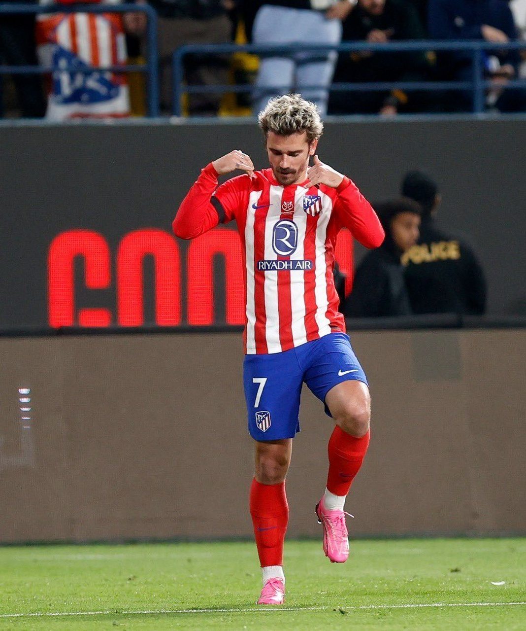 九游娱乐app下载-包含皇马险胜国际米兰，格列兹曼完成帽子戏法的词条