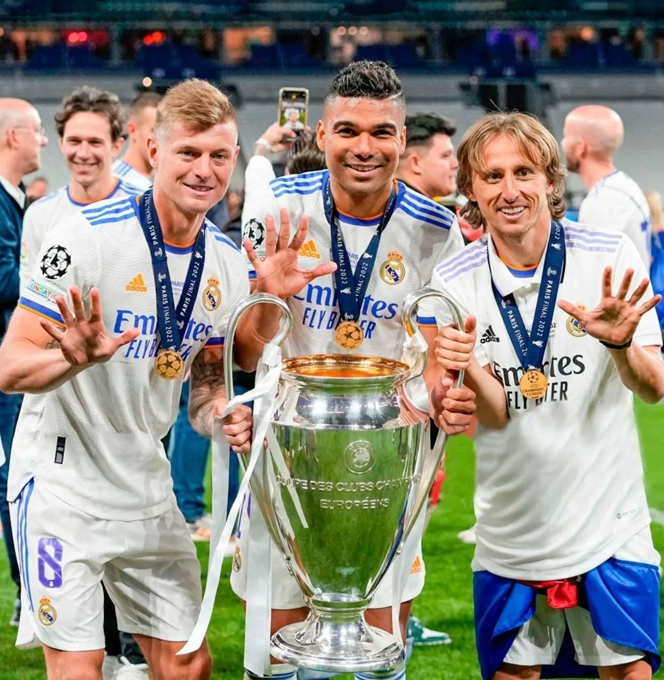 9you娱乐-关于利物浦碾压曼联，莫德里奇统治全场的信息