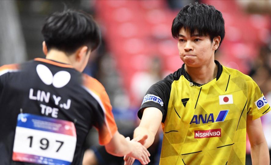 关于瑞典乒乓球队力克法国乒乓球队，奥恰洛夫高光表现的信息