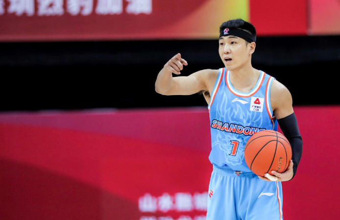 包含出色的传球组织，助攻数创下历史新高的词条