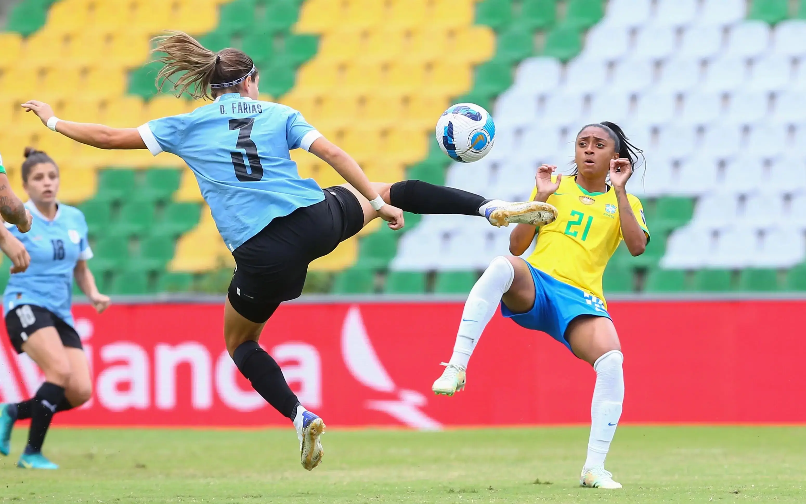 九游中国-关于世界女子足球联赛中的精彩对决令人热血沸腾的信息