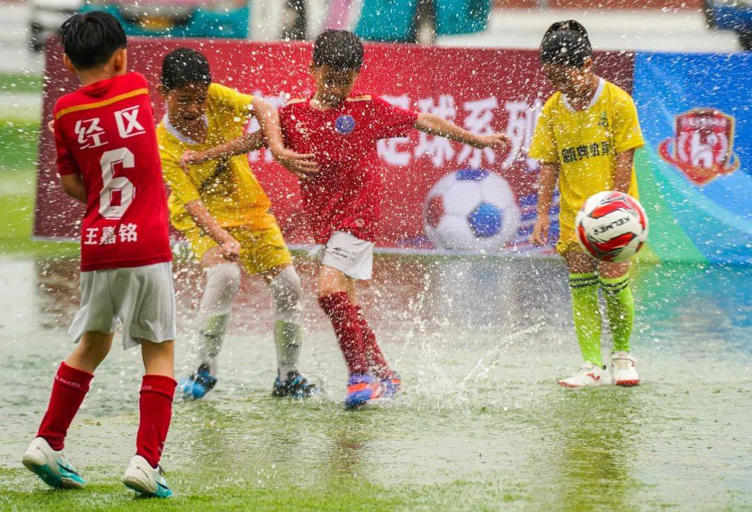 竞技风云!选手们奋勇拼搏,追逐荣誉的简单介绍 竞技风云!选手们奋勇拼搏,追逐荣誉的简单介绍