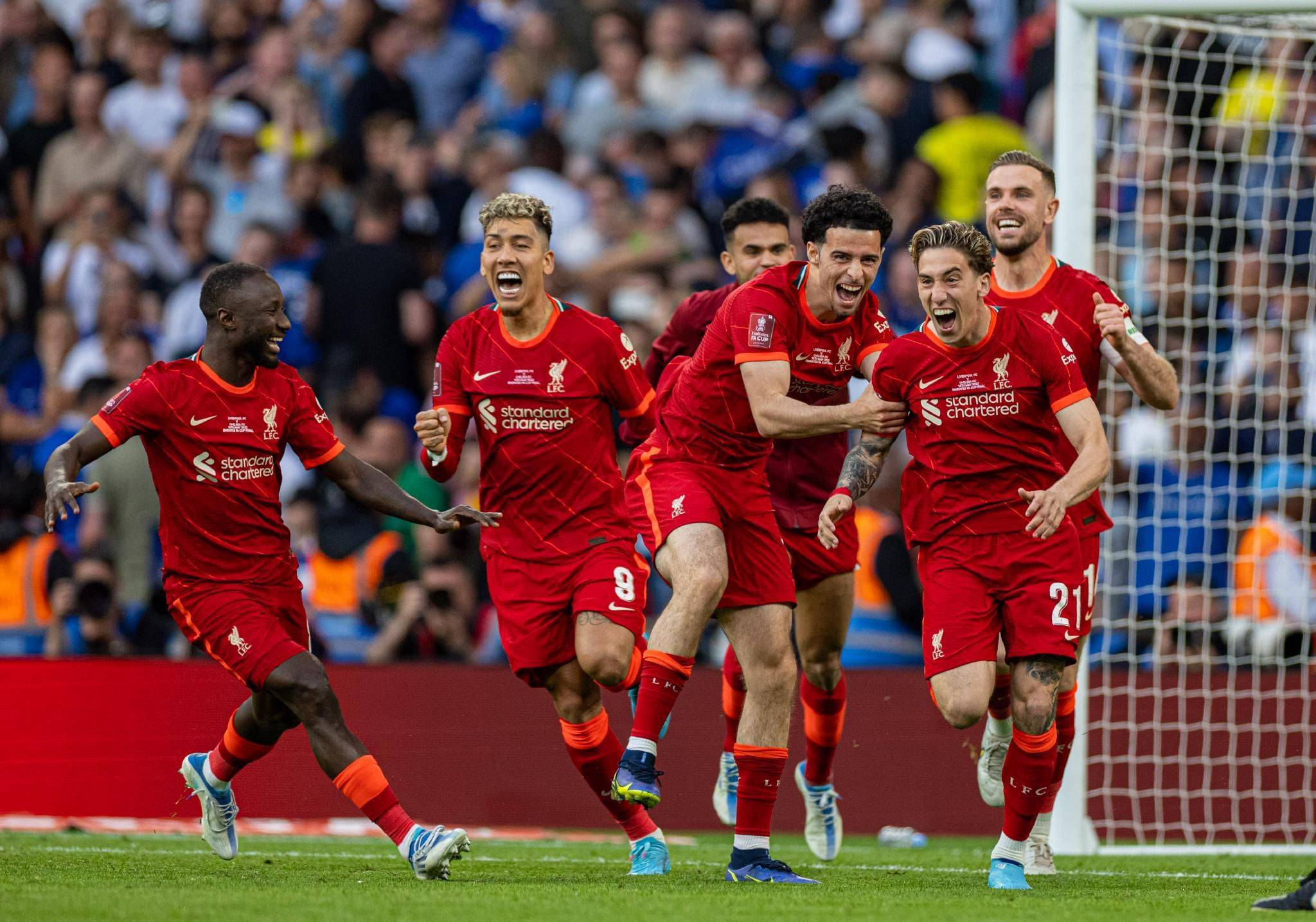 英超球队士气高涨，备战即将到来的比赛