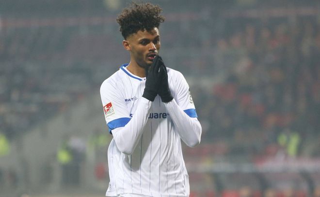 包含达姆施塔特备战下一场比赛，瞄准三分的词条