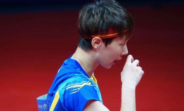 荷兰铁人选手勇夺金牌比赛中表现强势