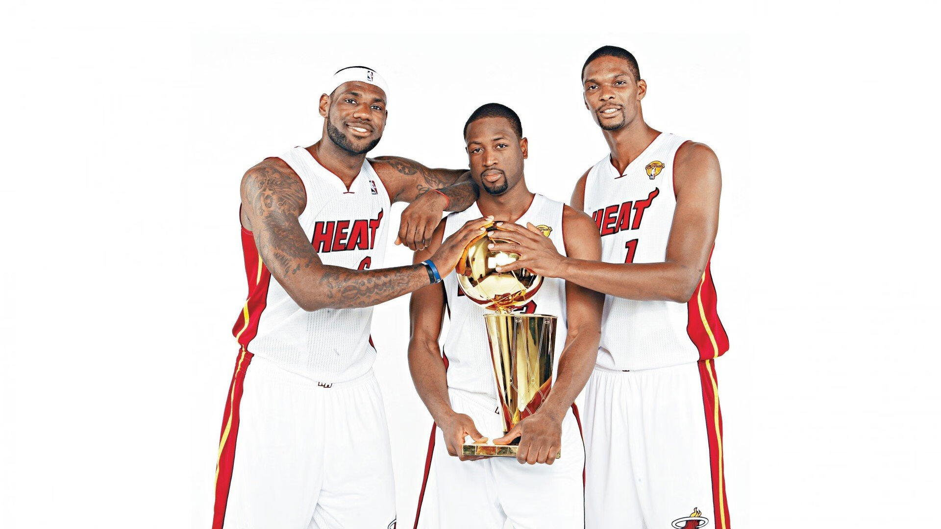 九游体育直播-欧冠决赛之夜，马克西彻底打爆防线