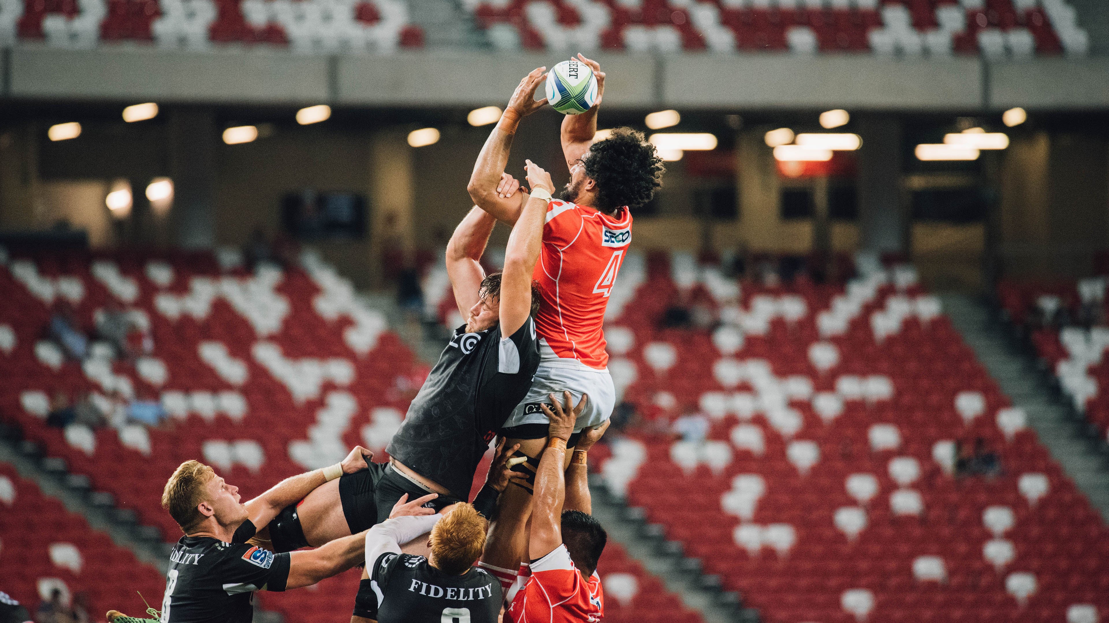 鹈鹕展翅力克上海,福克斯统治全场演绎王者风范